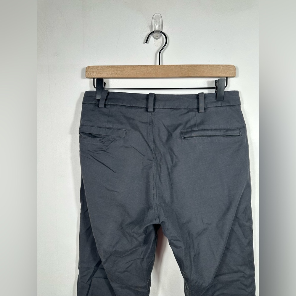 Lululemon Commission Pants Mens 30 Dark Gray Warpstreme Stretch Chino - Picture 5 of 10